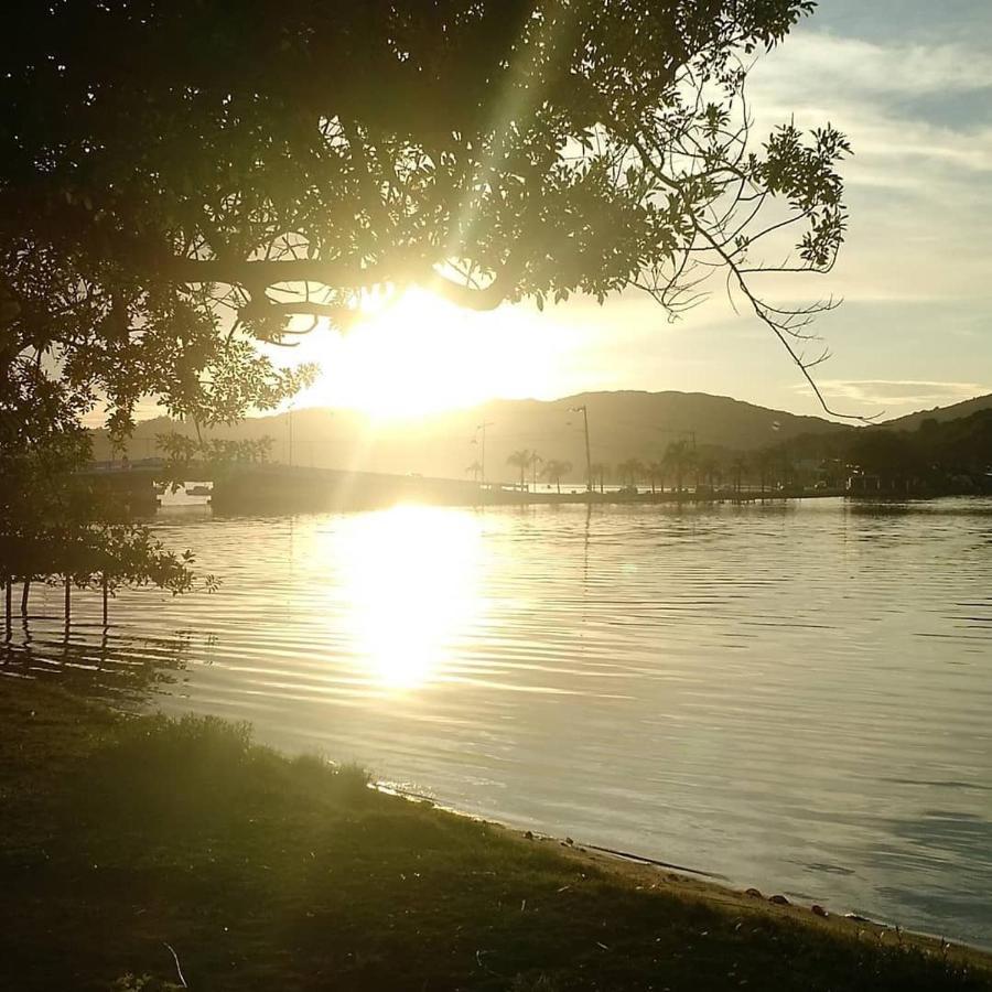 Casa De Temporada No Sul Da Ilha Com Piscina Villa ฟลอเรียนอโปลิส ภายนอก รูปภาพ